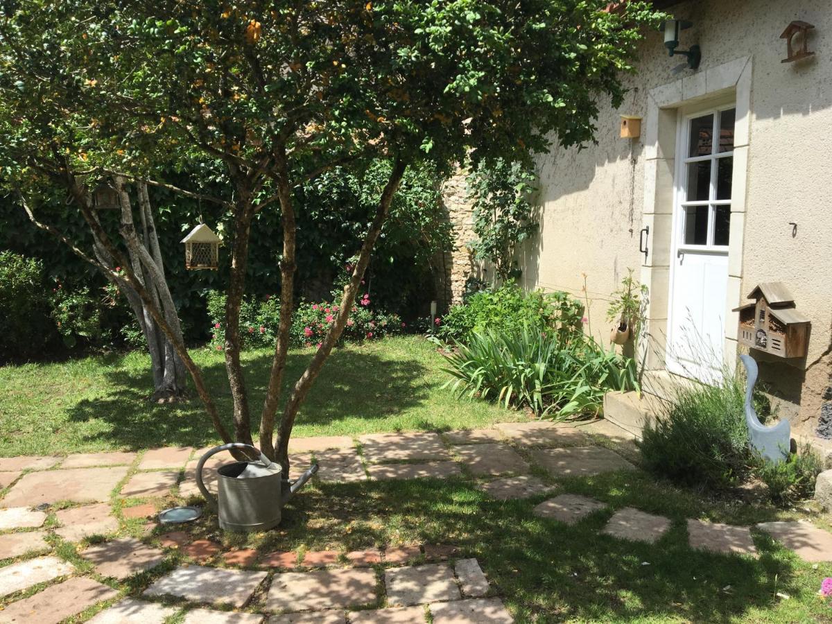 La Maison De Montaboulin Chateauroux Exterior photo